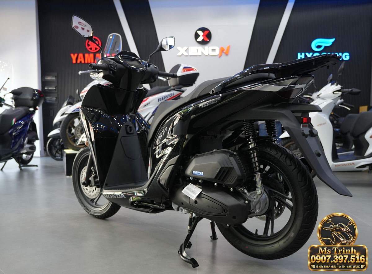 Honda SH150i Ý đen bóng 2027 tại Hải Phòng - Sơn bóng lịch sự, tiện ích cho mỗi ngày