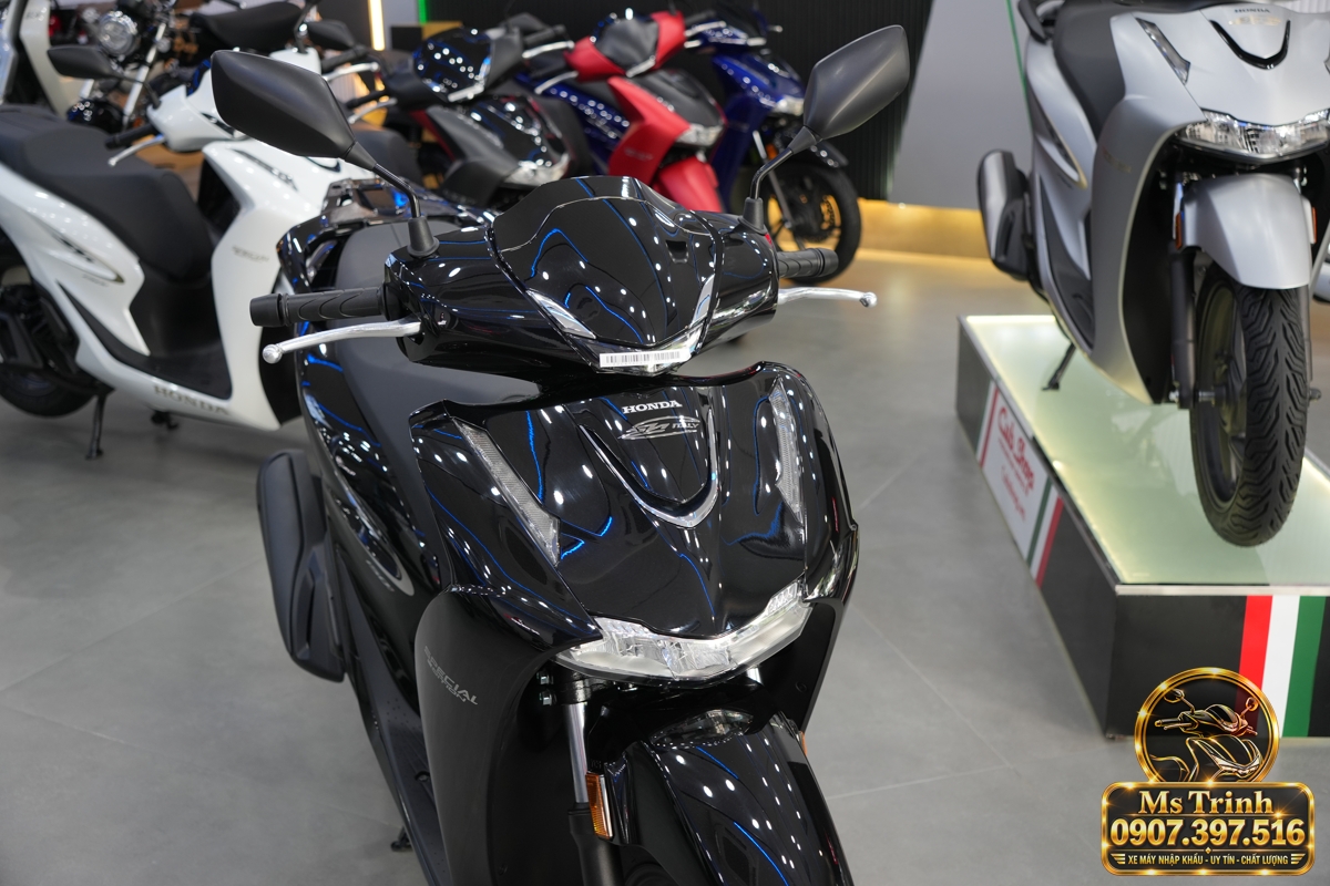 Honda SH150i Ý đen bóng 2027 tại Hải Phòng - Sơn bóng lịch sự, tiện ích cho mỗi ngày