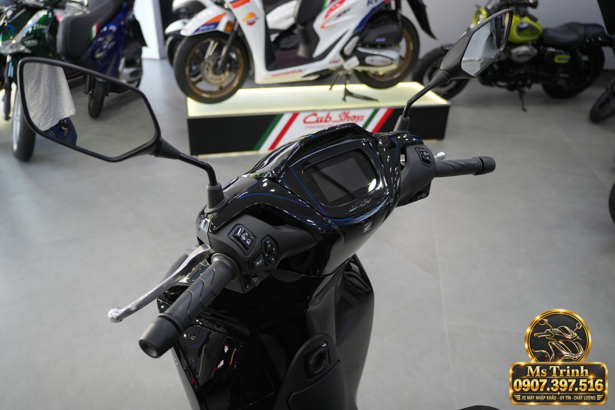 Honda SH150i Ý đen bóng 2027 tại Hải Phòng - Sơn bóng lịch sự, tiện ích cho mỗi ngày