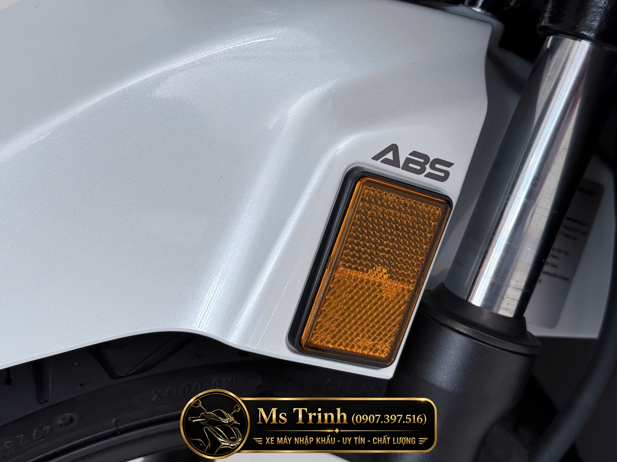 Honda SH150i Special Edition Standard nhập HMR Ý màu trắng tại Hải Phòng: Giá trị nằm trong từng chi tiết nguyên bản