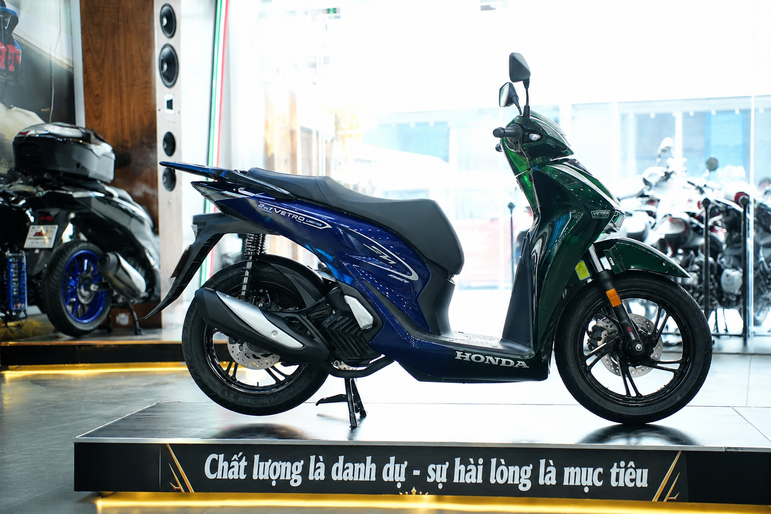 Honda SH150i Vetro Green - Sapphire tại Hải Phòng: SH Ý Limited 200 xe