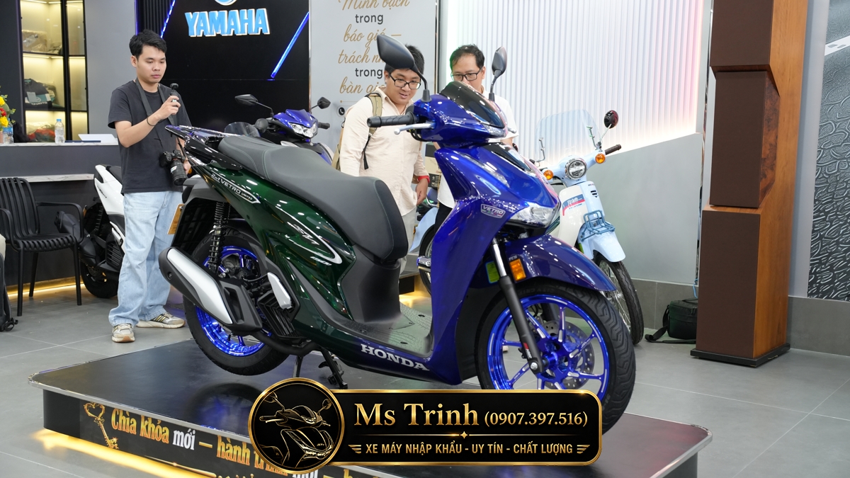Honda SH150i Vetro Sapphire - Green tại Hải Phòng: SH Ý 2 trong 1 giới hạn 200 xe