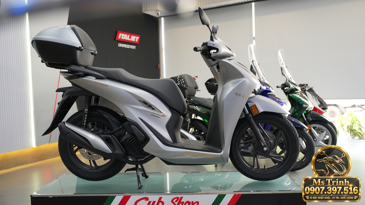 Honda SH150i Ý xám bạc 2027 tại Hải Phòng - Nhập Ý, tem vàng sang trọng, giá tốt