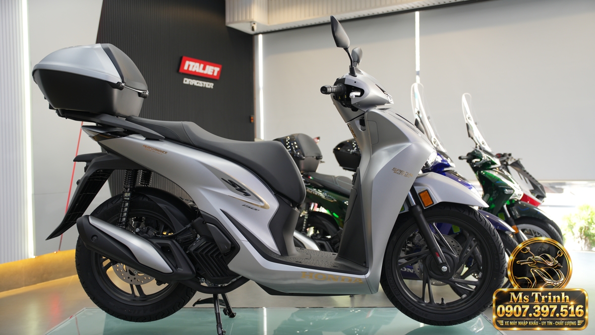 Honda SH150i Ý xám bạc 2027 tại Hải Phòng - Nhập Ý, tem vàng sang trọng, giá tốt