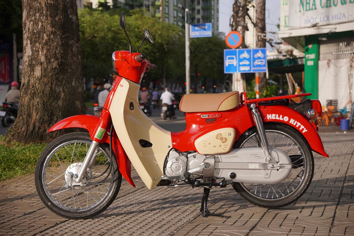 Honda Super Cub 50cc Hello Kitty Edition, Made In Japan, Hàng Hiếm tại Hải Phòng