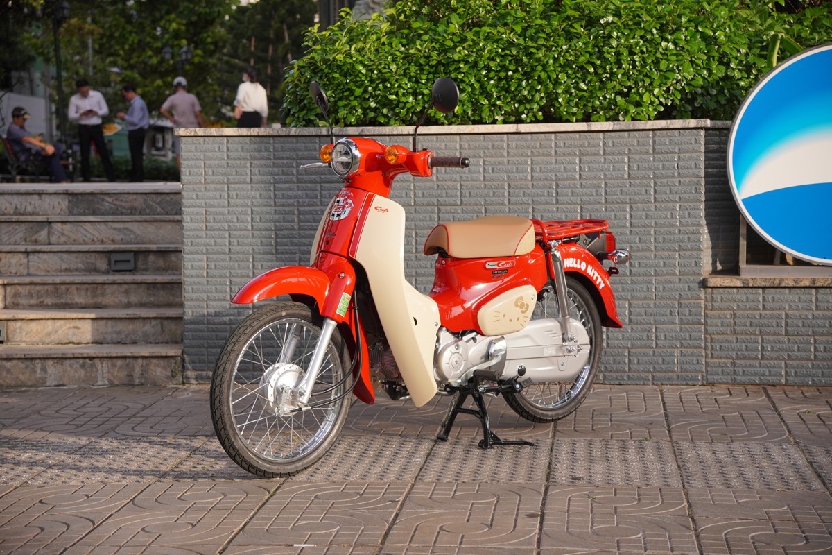 Honda Super Cub 50cc Hello Kitty Edition, Made In Japan, Hàng Hiếm tại Hải Phòng