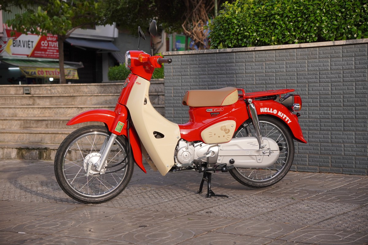 Honda Super Cub 50cc Hello Kitty Edition, Made In Japan, Hàng Hiếm tại Hải Phòng