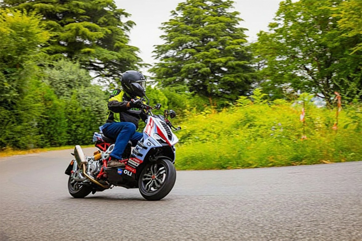 Italjet Dragster 300 Gresini Racing Tại Hải Phòng - Chiếc Scooter Ý Khiến Dân Chơi Xe Phải Ngoái Nhìn