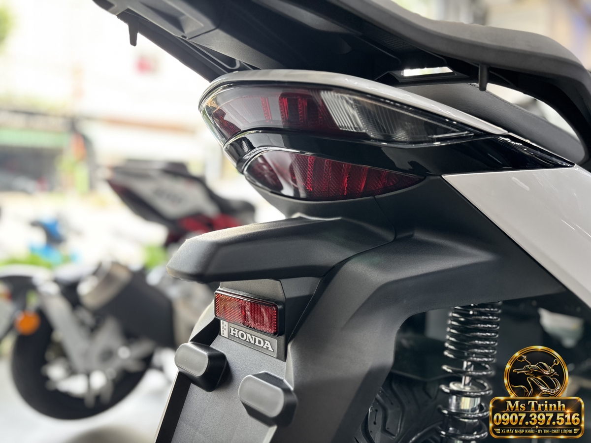 SH150i Ý 2027 màu trắng tại Hải Phòng - Nhập khẩu nguyên chiếc, thiết kế sang trọng, giá tốt