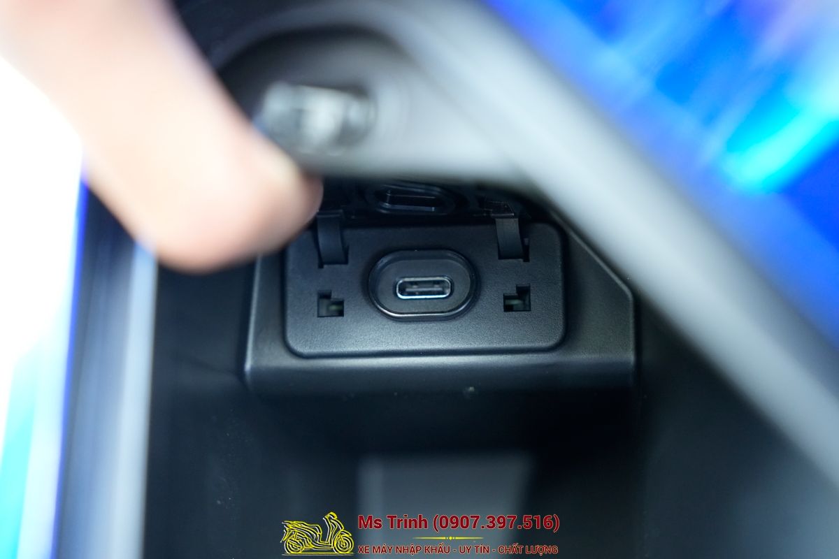 Honda SH150 Vetro Blue 2026 Limited Edition - Siêu phẩm SH Ý dàn áo xanh trong suốt cực hiếm tại Hải Phòng