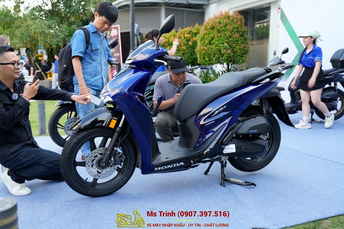 Honda SH150 Vetro Blue 2026 Limited Edition - Siêu phẩm SH Ý dàn áo xanh trong suốt cực hiếm tại Hải Phòng