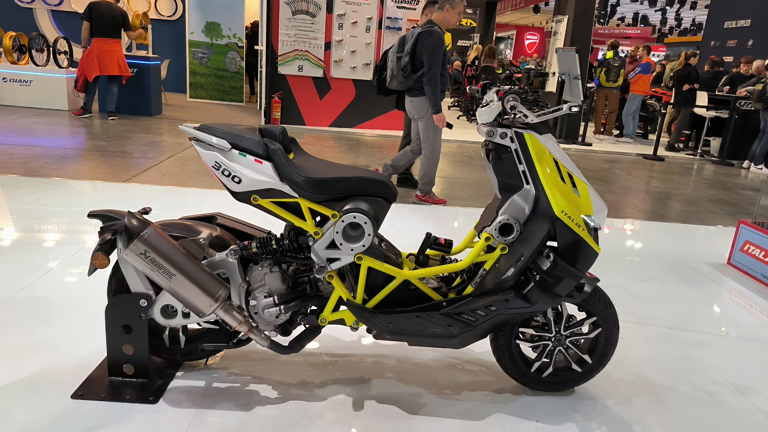 Italjet Dragster 300, Xe Tay Ga Thể Thao Thương Hiệu Từ Italy tại Hải Phòng