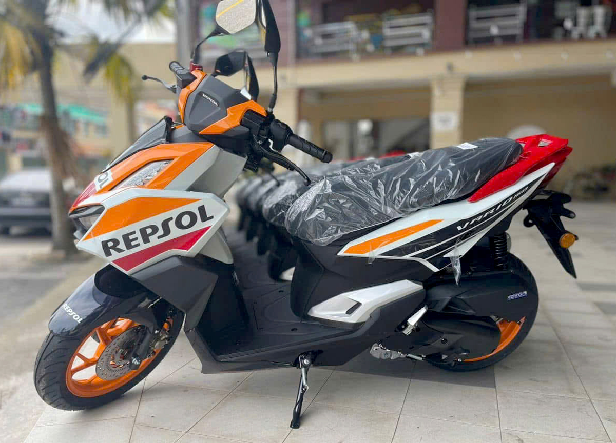 Honda Vario160 Repsol Edition, Giới hạn 2.000 xe, NK Malaysia tại Hải Phòng