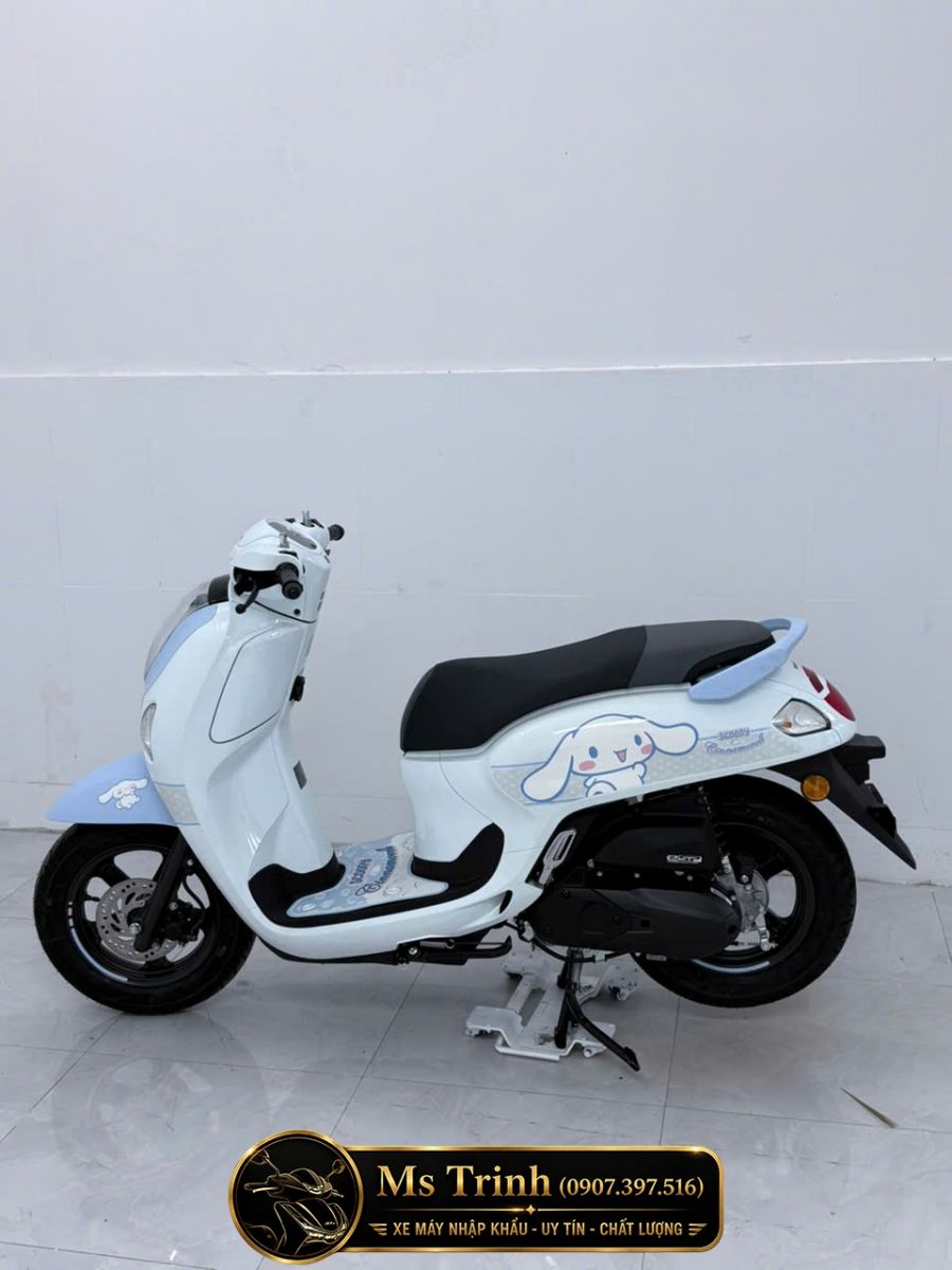 Honda Scoopy Cinnamoroll 2026 Hải Phòng nổi bật với tem Sanrio xanh trắng giới hạn.